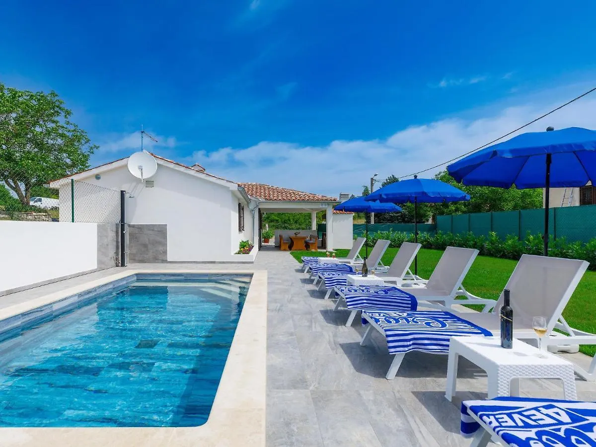 Holiday Home Casa Gverino By Interhome Plomin