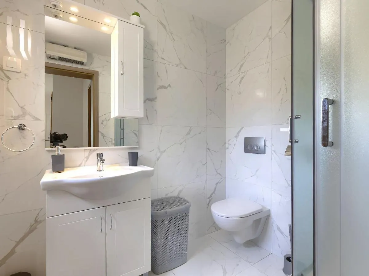 Holiday Home Casa Gverino By Interhome Plomin